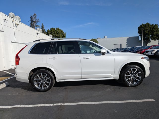 Used 2018 Volvo XC90 T5 Momentum w/ Convenience Package image 4