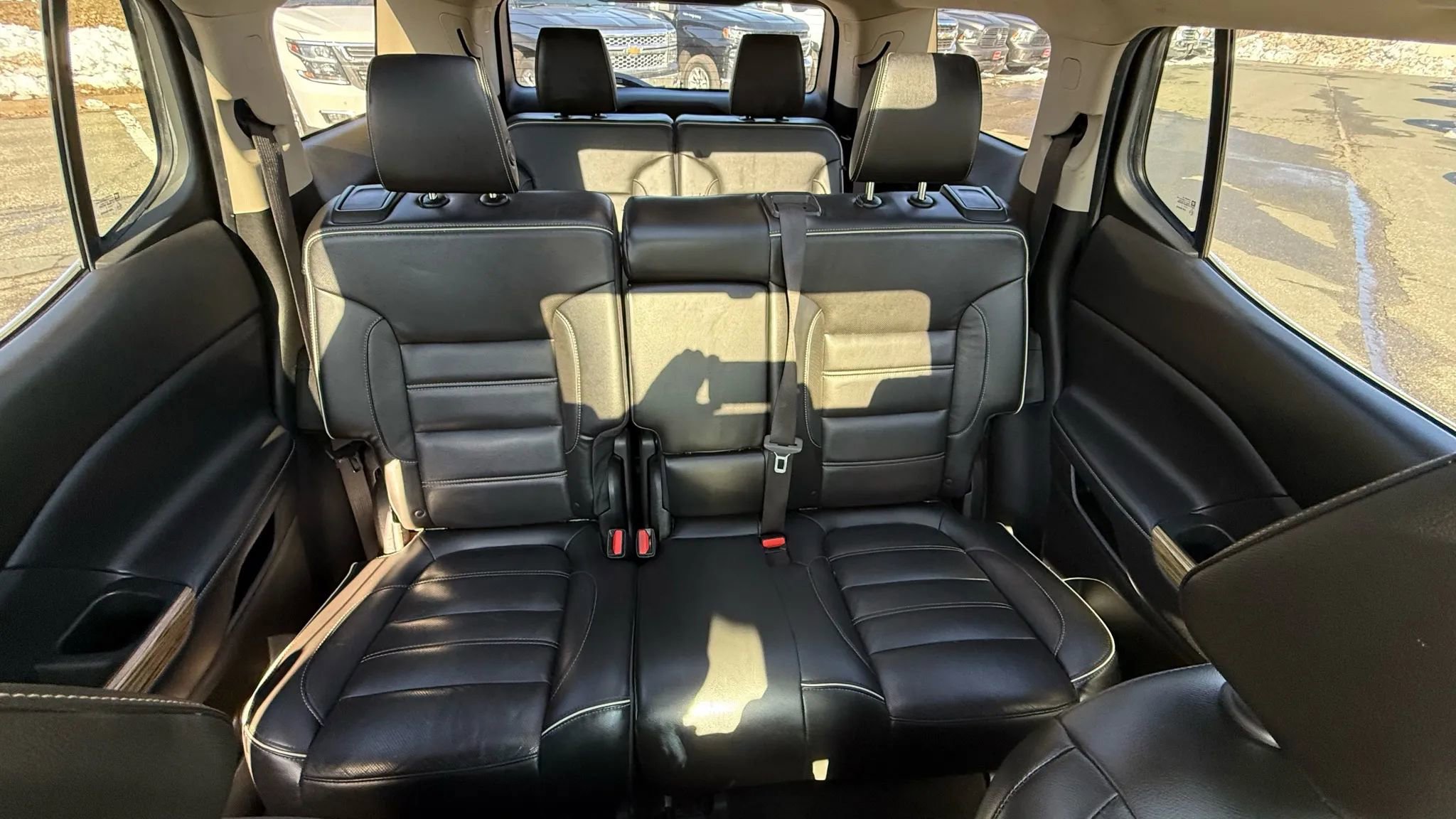 Used 2017 GMC Acadia Denali image 38