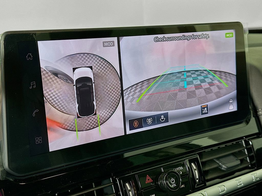 New 2026 Nissan Pathfinder Platinum image 17