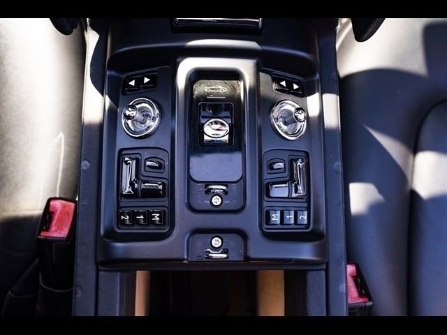 Used 2009 Rolls-Royce Phantom Drophead Coupe image 16