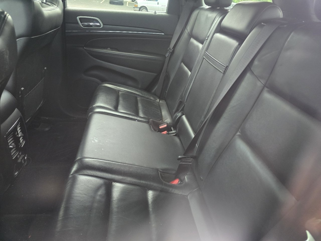 Used 2021 Jeep Grand Cherokee Limited AWD/4WD image 23