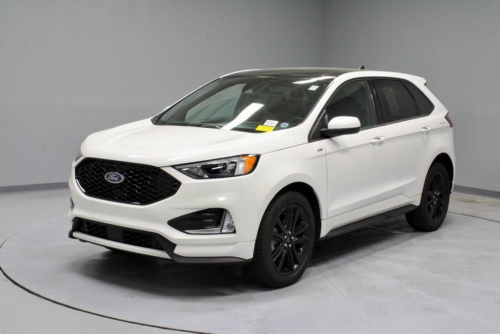 Certified 2024 Ford Edge ST-Line AWD/4WD image 8