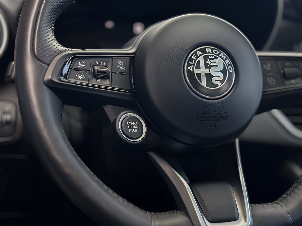 Used 2024 Alfa Romeo Giulia Ti image 17