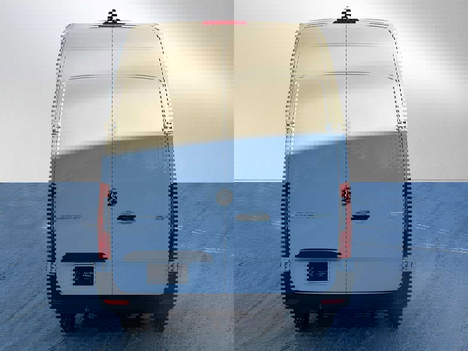 Used 2024 Mercedes-Benz Sprinter 2500 image 4