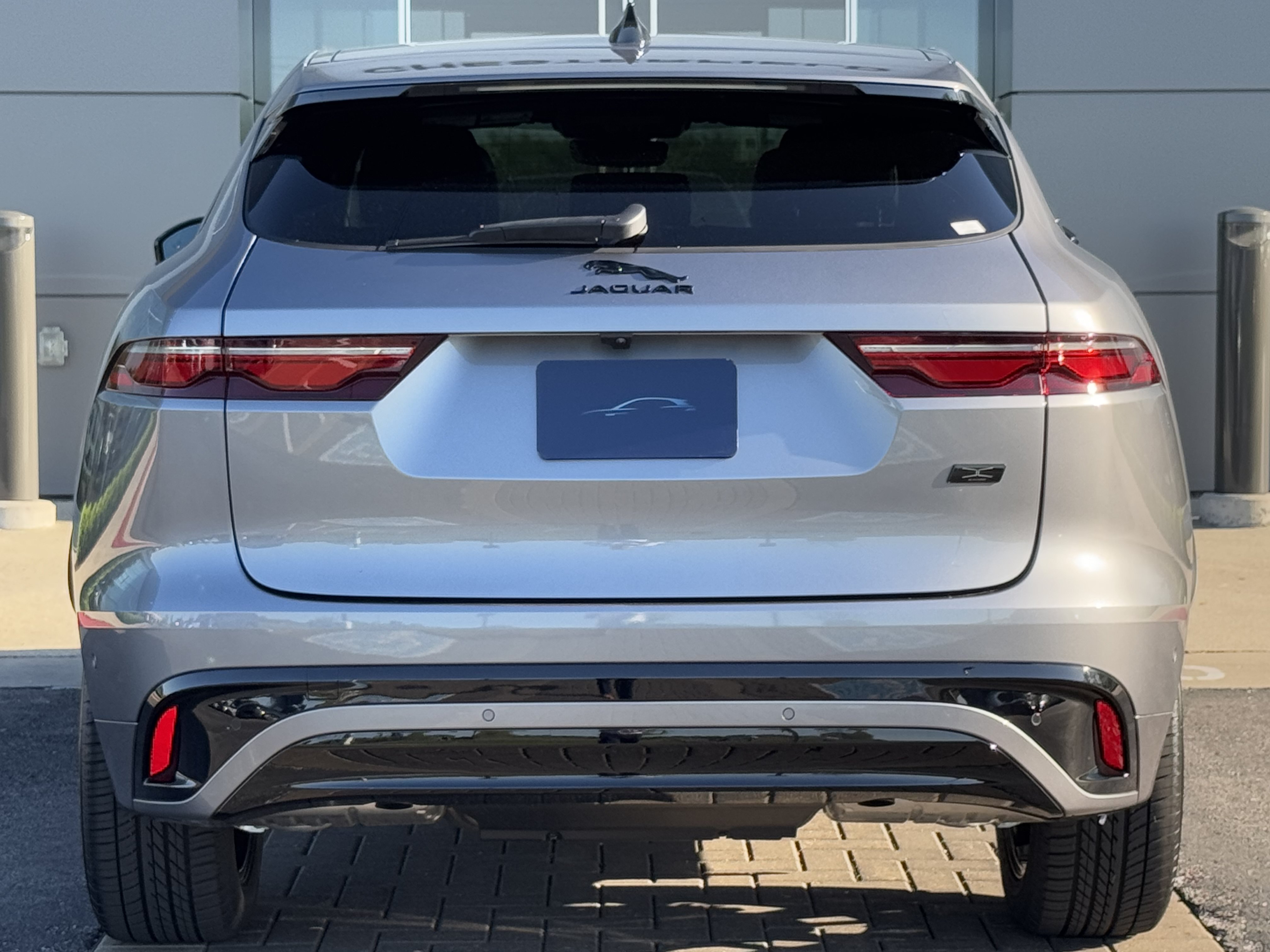 Used 2026 Jaguar F-PACE R-Dynamic S AWD/4WD image 7