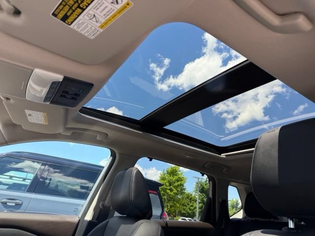 Certified 2021 Nissan Rogue SL w/ Premium Package AWD/4WD image 16