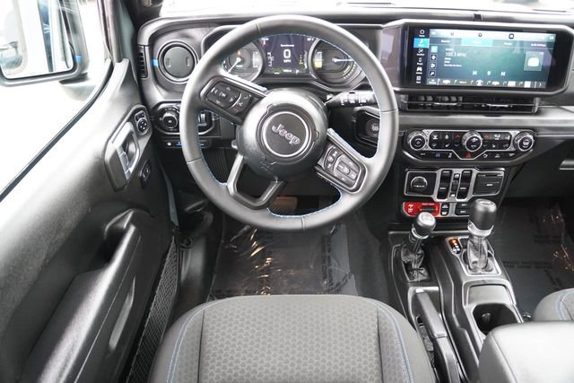 Certified 2025 Jeep Wrangler Unlimited Rubicon 4xe w/ Safety Group image 18