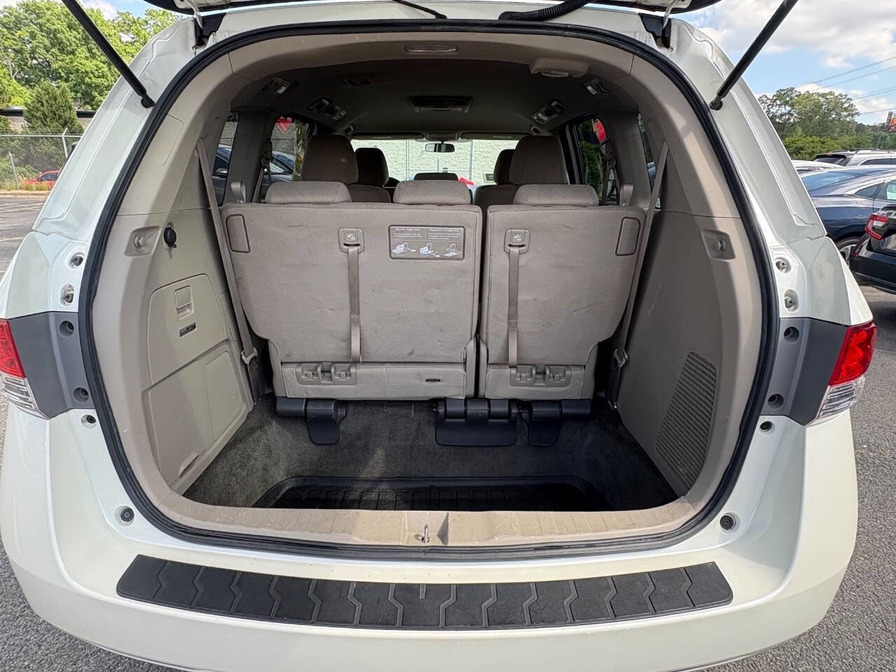Used 2016 Honda Odyssey SE image 19