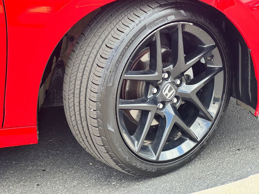 Used 2023 Honda Civic Sport image 14