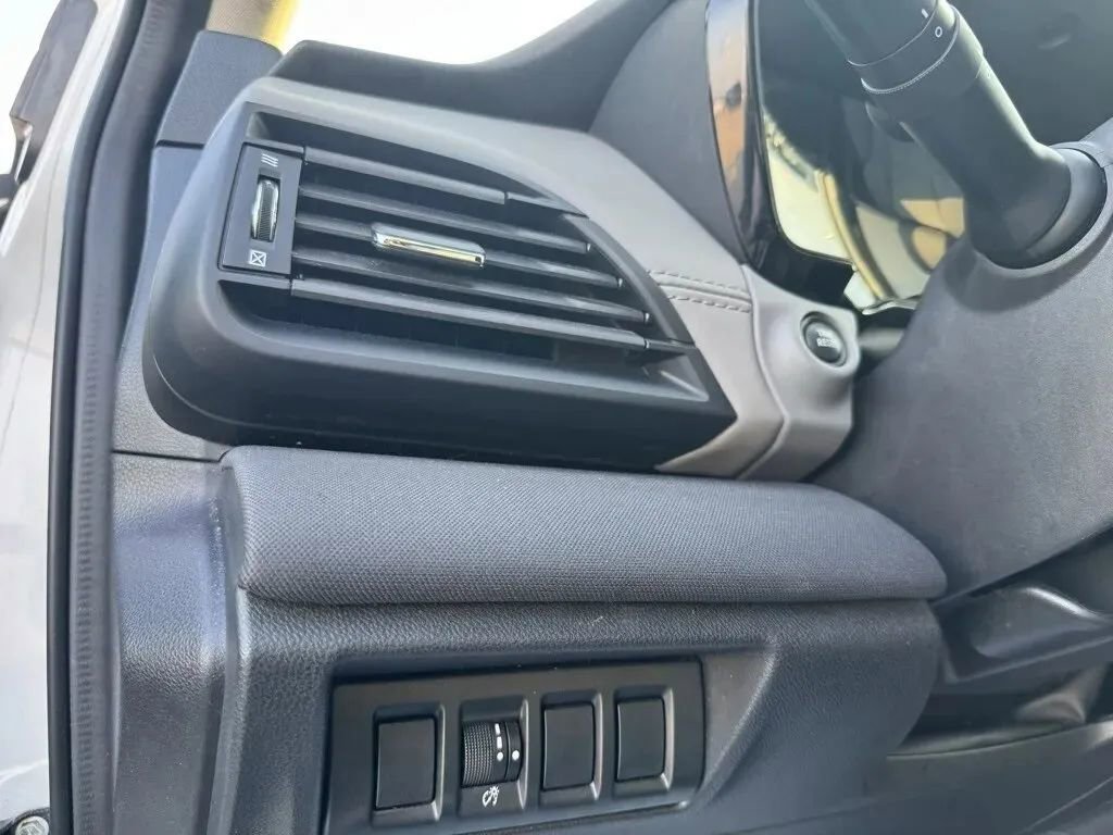 Used 2022 Subaru Outback Premium image 12