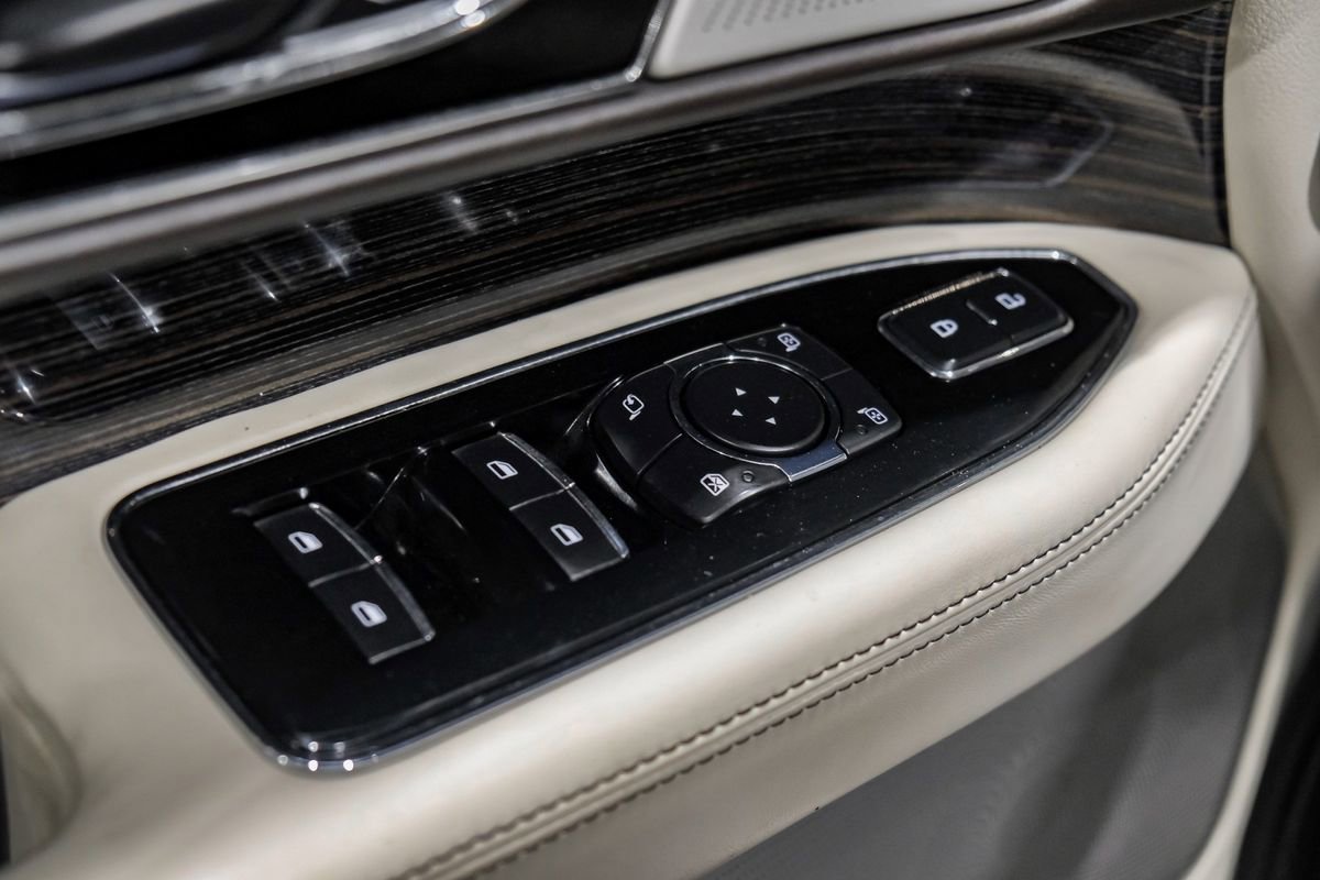 Used 2021 Lincoln Navigator L Black Label w/ Cargo Convenience Package image 48