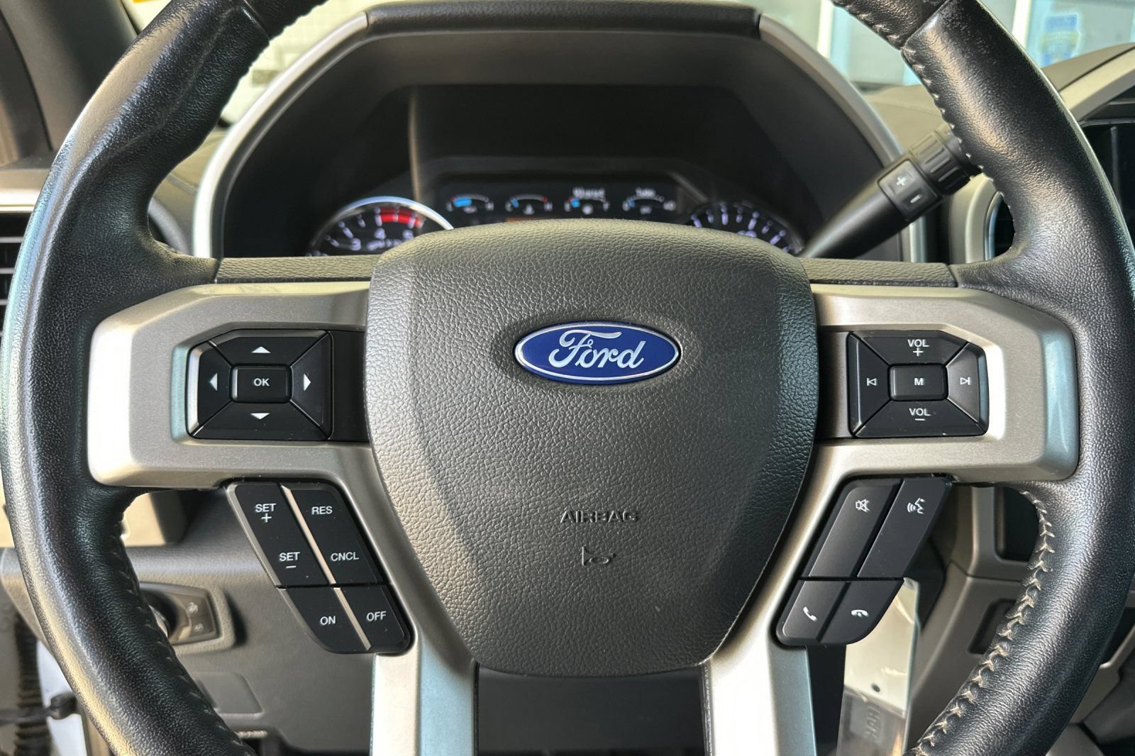 Used 2022 Ford F250 Lariat AWD/4WD image 25