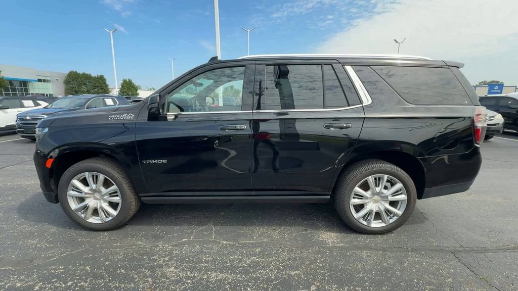 Used 2021 Chevrolet Tahoe High Country w/ Premium Package AWD/4WD image 5