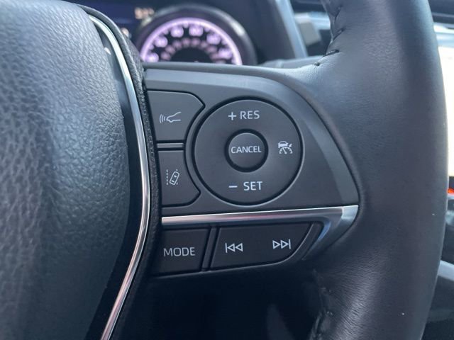 Used 2019 Toyota Camry XLE image 16