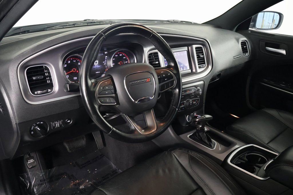 Used 2022 Dodge Charger SXT w/ Leather Interior Group image 7