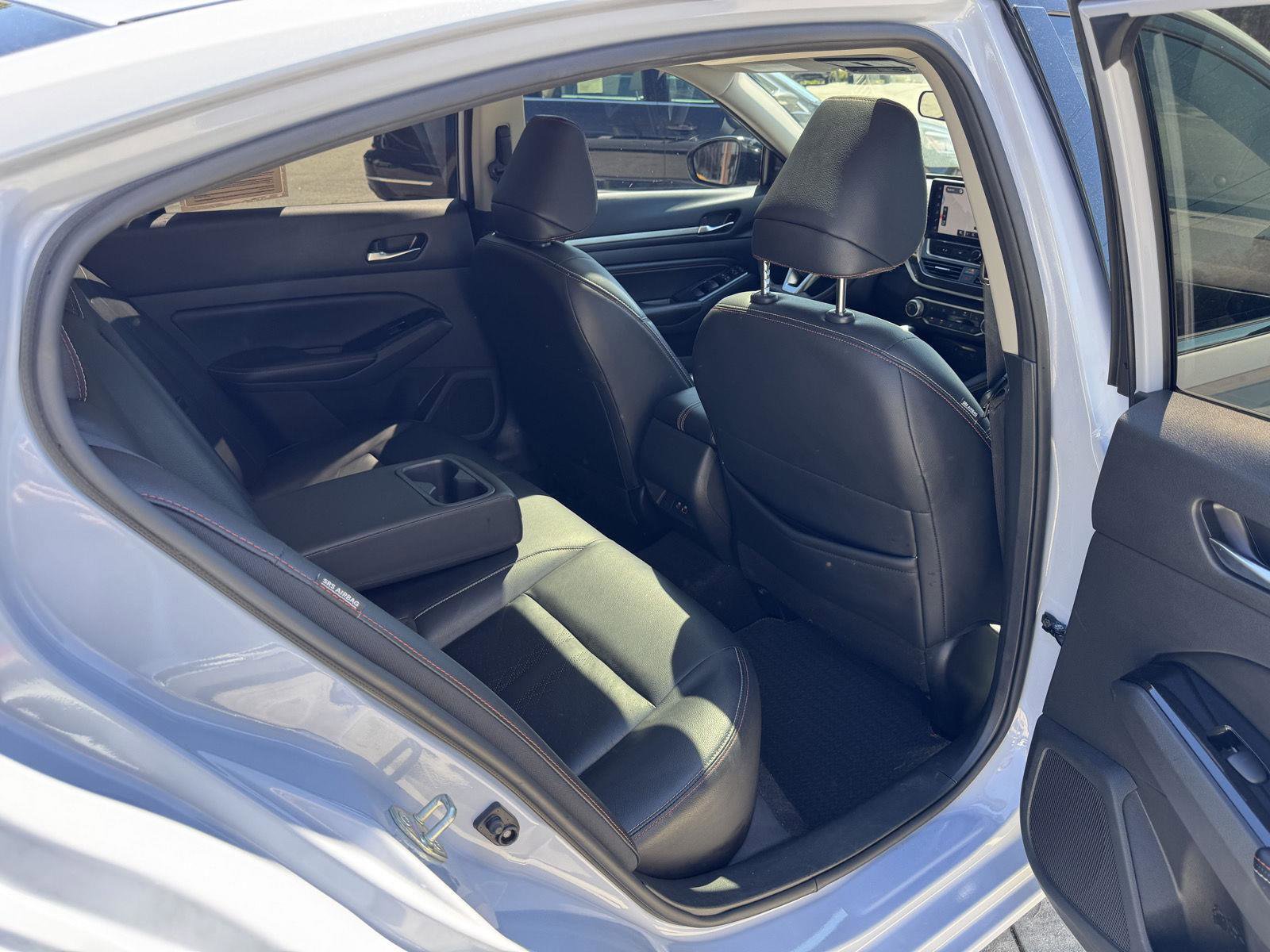 Used 2023 Nissan Altima 2.5 SR w/ SR Premium Package image 13