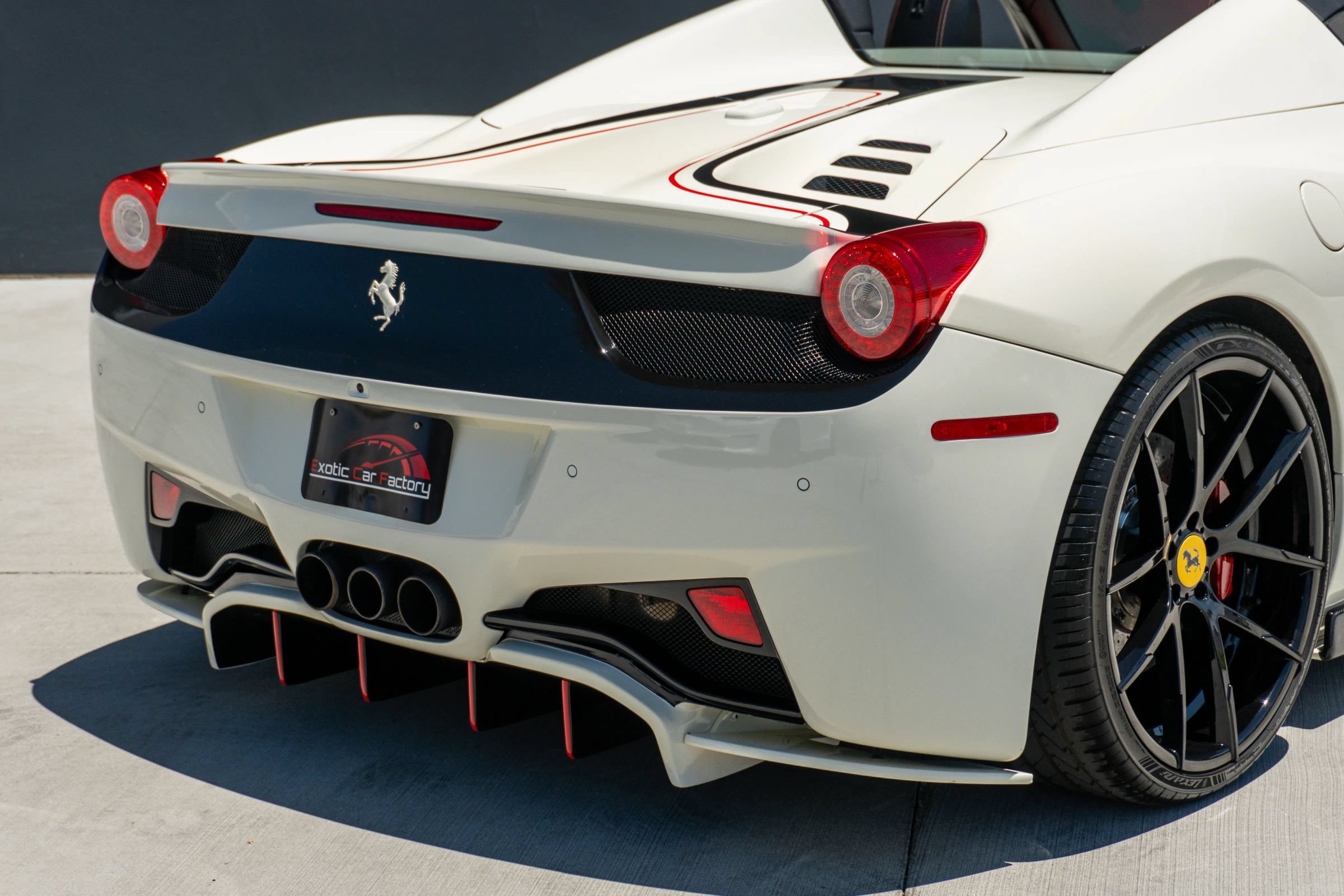 Used 2014 Ferrari 458 Spider RWD image 41