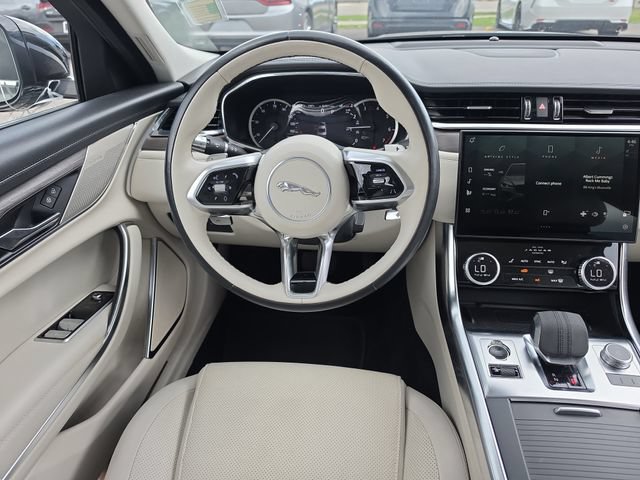 Used 2022 Jaguar XF S RWD image 10