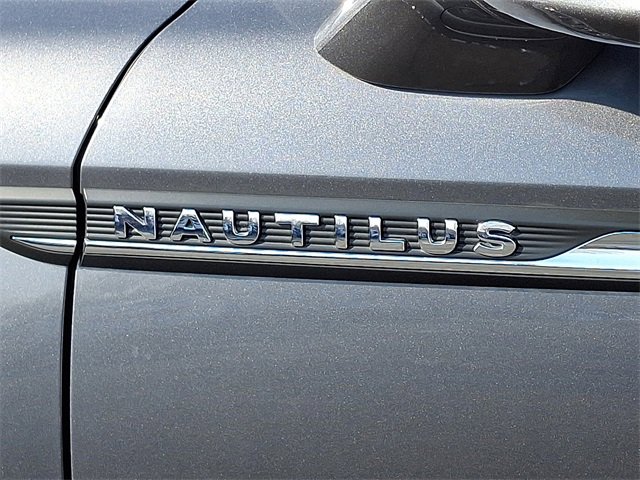 Used 2023 Lincoln Nautilus Reserve image 34