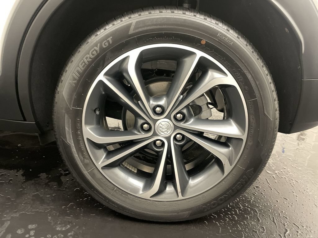 Used 2021 Buick Encore GX Select FWD image 24