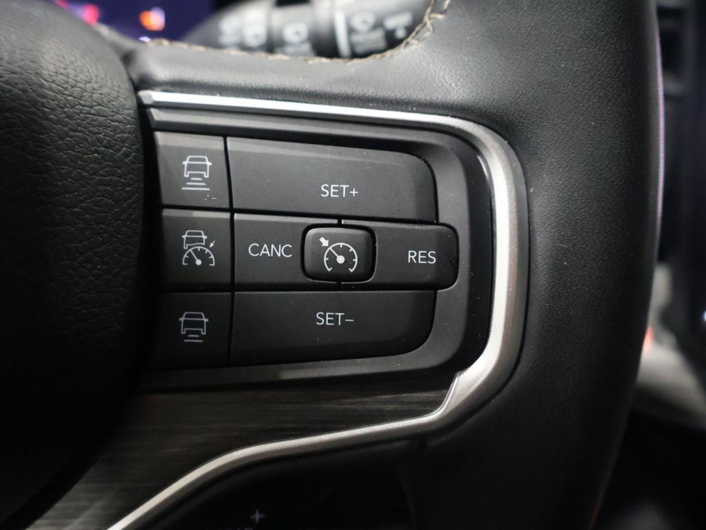 Used 2024 Jeep Wagoneer L Series III w/ Flexible Seating Group image 33