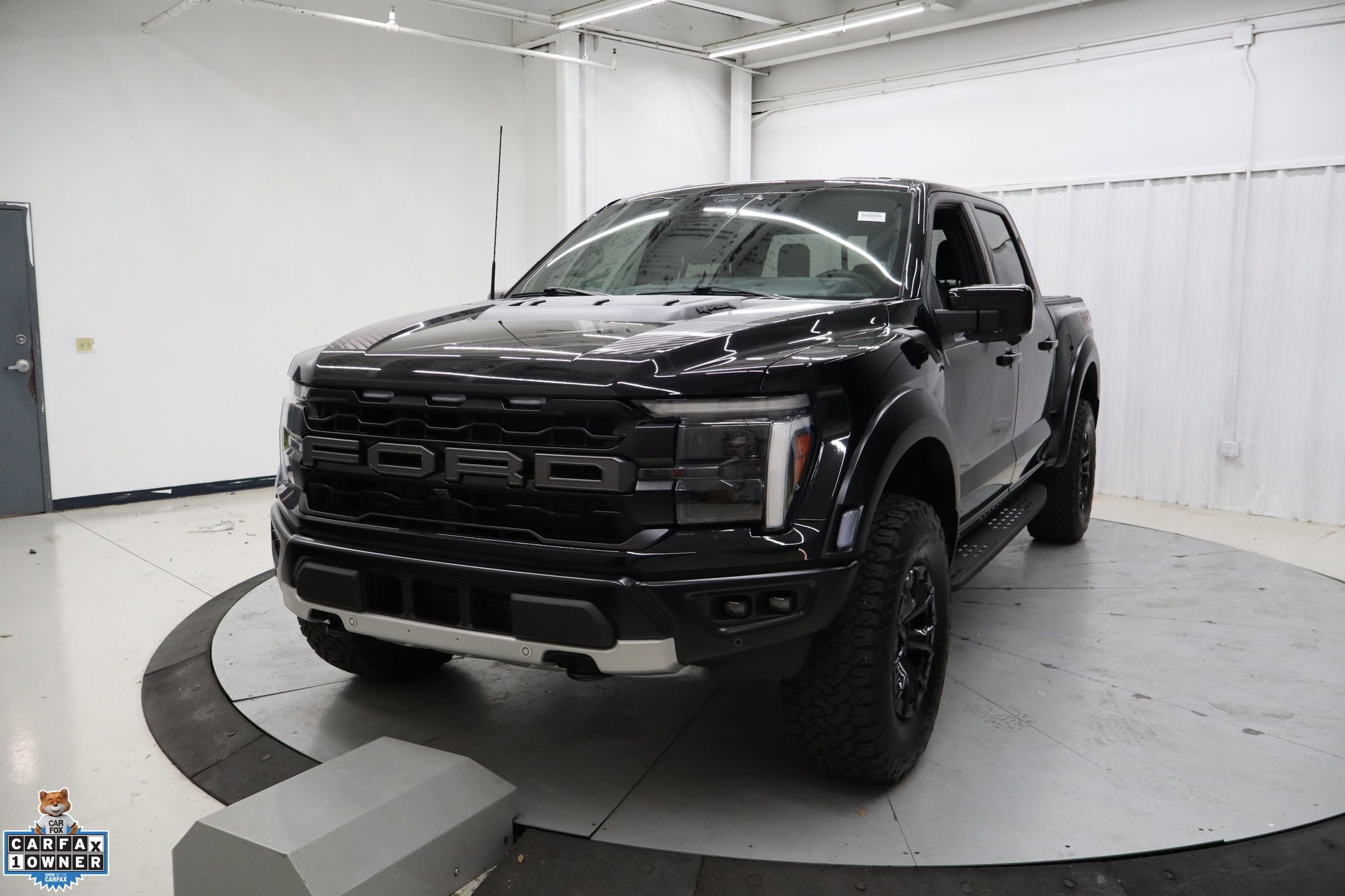 Certified 2025 Ford F150 Raptor AWD/4WD image 10