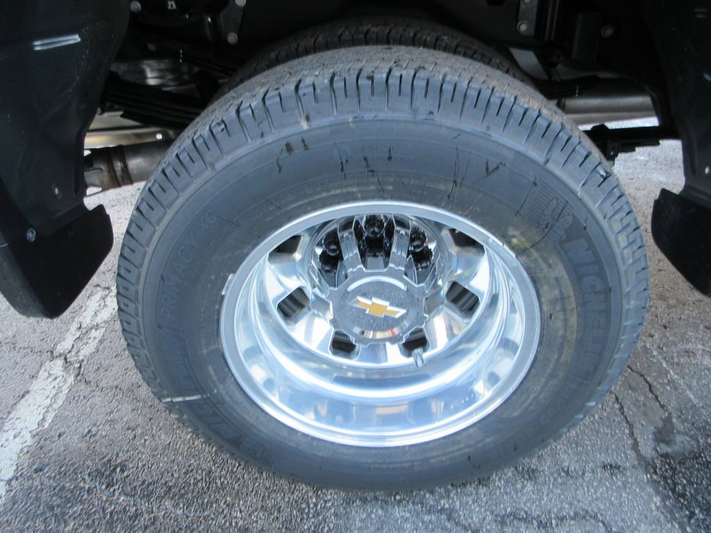 New 2026 Chevrolet Silverado 3500 LT w/ All Star Edition image 12
