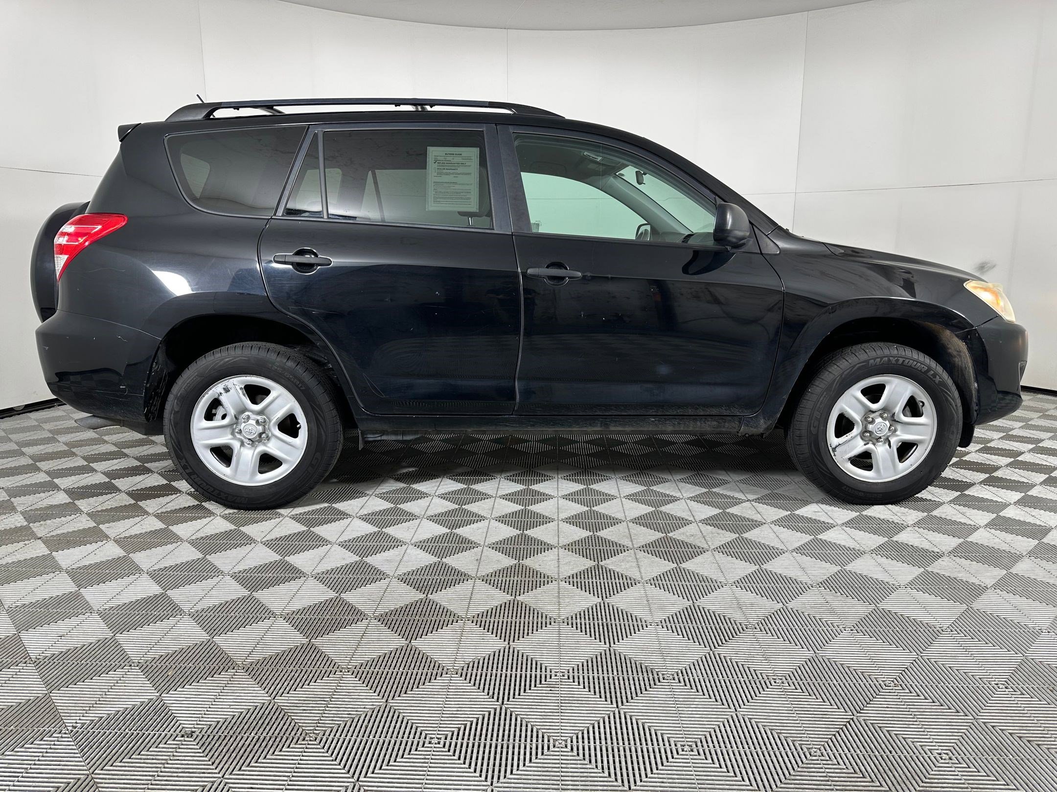 Used 2011 Toyota RAV4 2WD w/ Base L4 Extra Value Pkg image 7