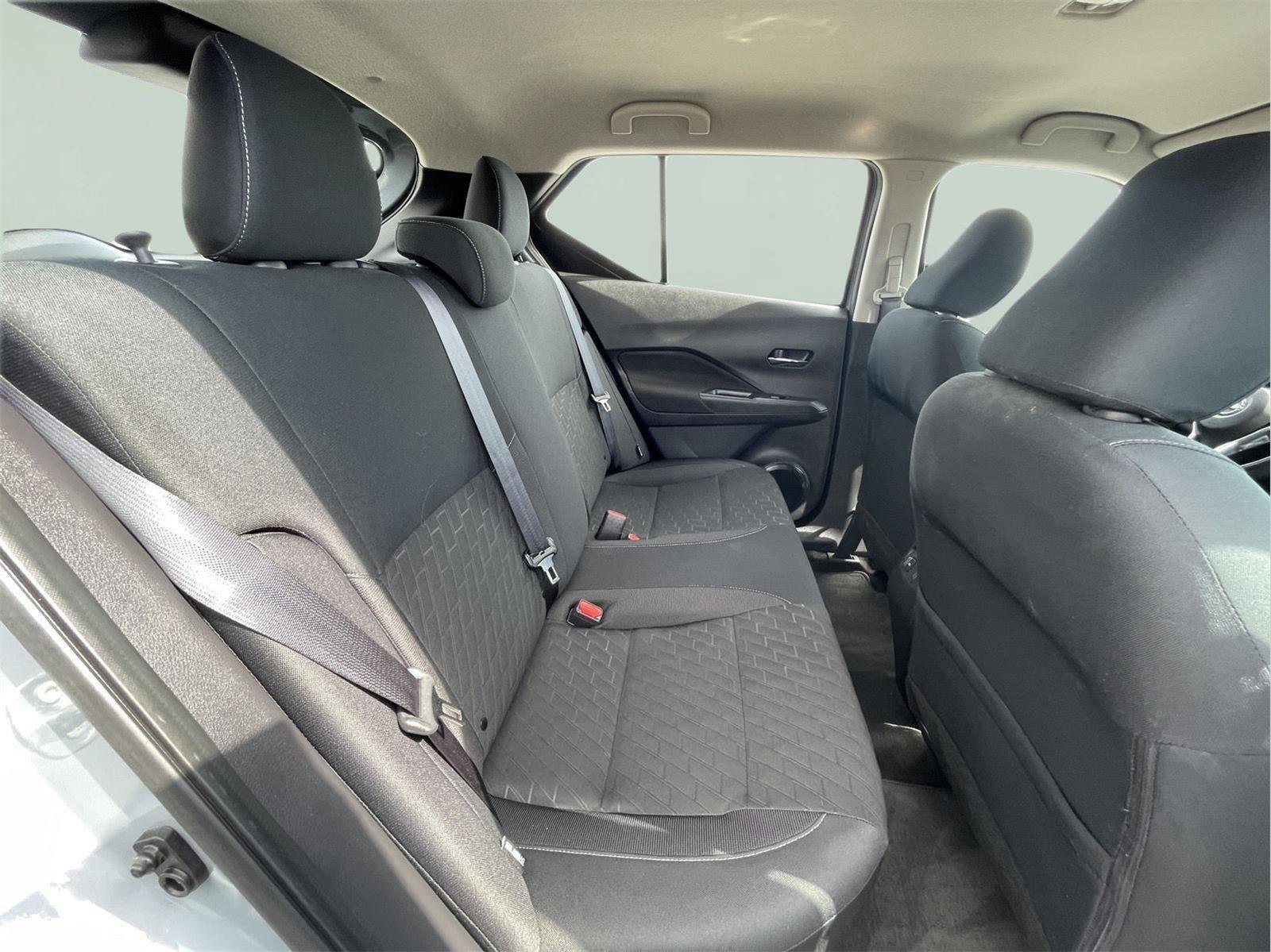 Used 2024 Nissan Kicks SV image 18