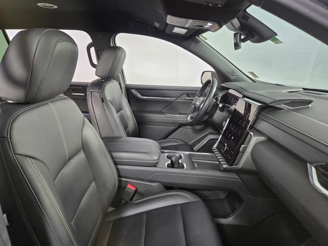 Used 2024 GMC Acadia Elevation FWD image 15