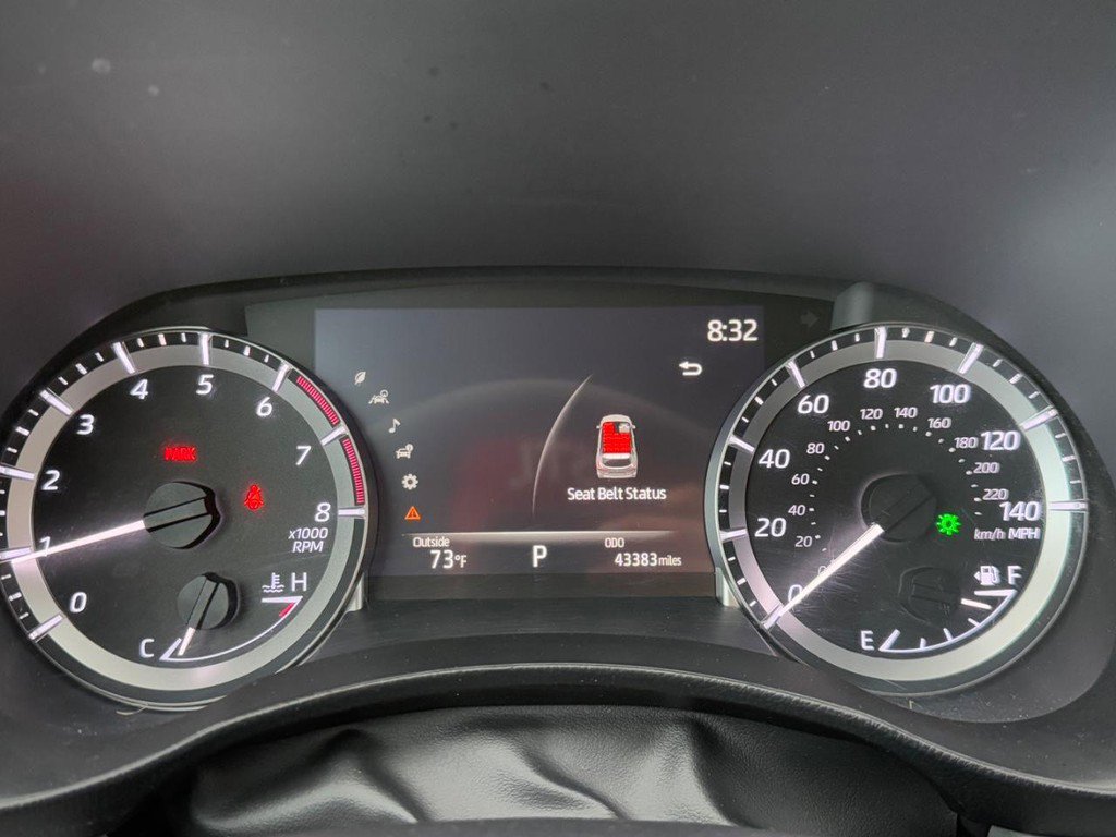 Used 2023 Toyota Highlander LE image 20