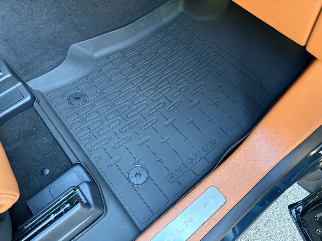 New 2027 Lincoln Aviator Black Label AWD/4WD image 37