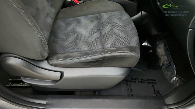 Used 2015 Nissan Rogue S FWD image 36