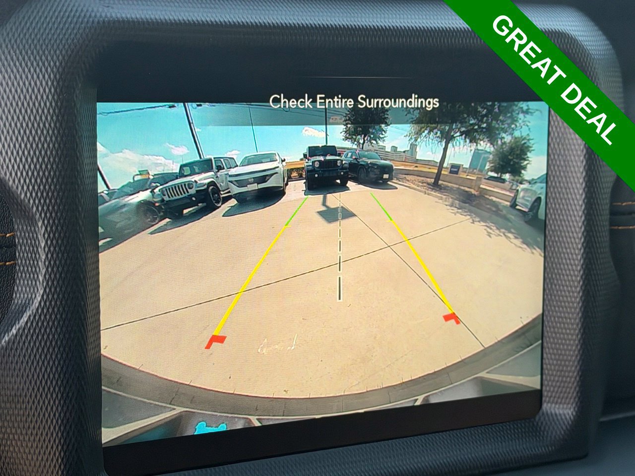 Used 2023 Jeep Wrangler Unlimited Sahara AWD/4WD image 26