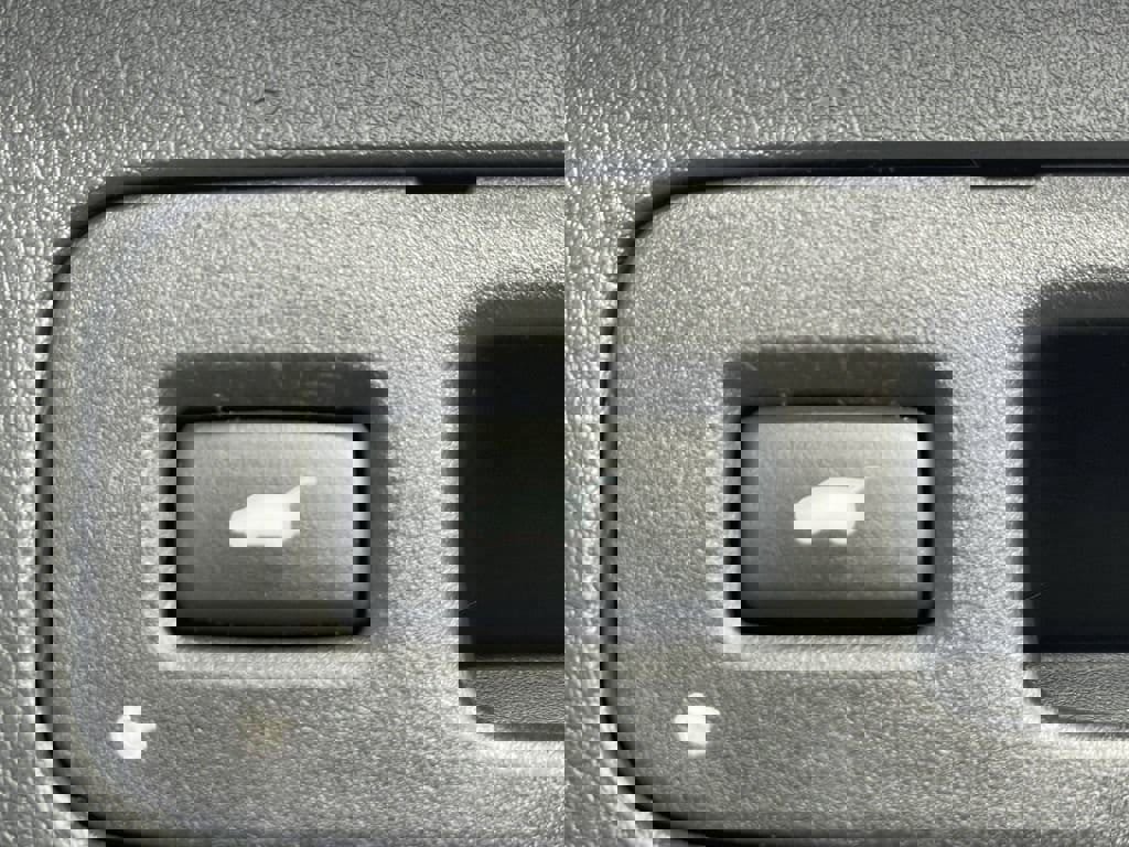 Used 2016 Honda CR-V Touring image 11