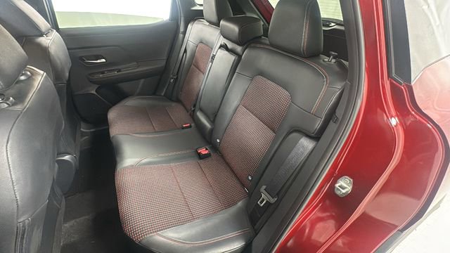 Certified 2025 Nissan Kicks SR image 12