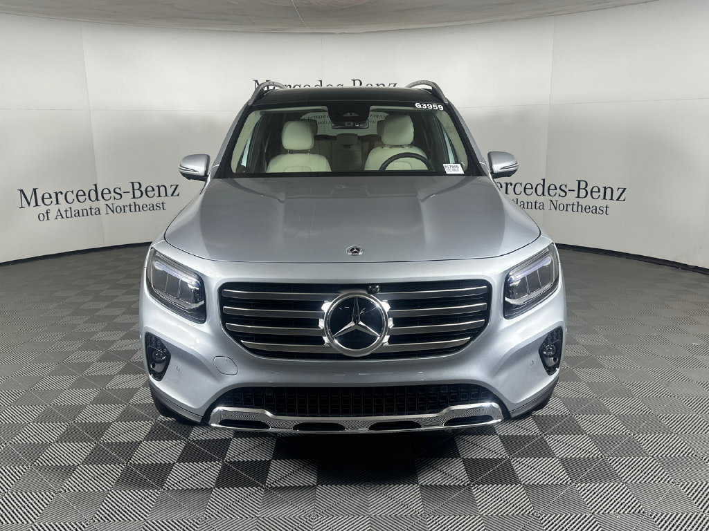 Used 2026 Mercedes-Benz GLB 250 image 2