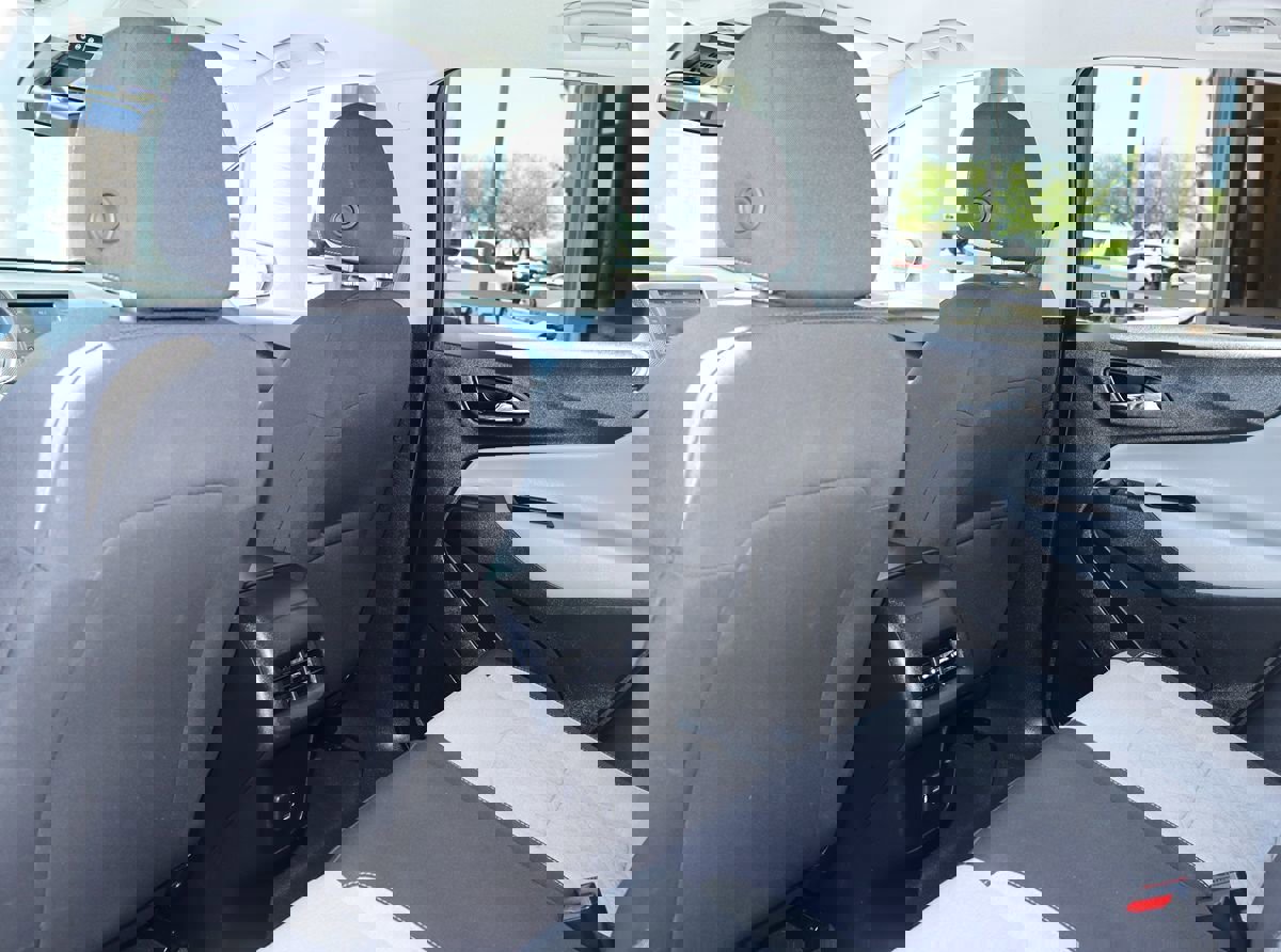 Used 2022 Chevrolet Equinox LT image 31