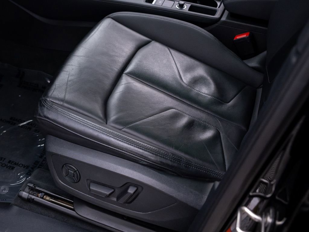 Used 2021 Audi Q3 2.0T Premium w/ Convenience Package image 14