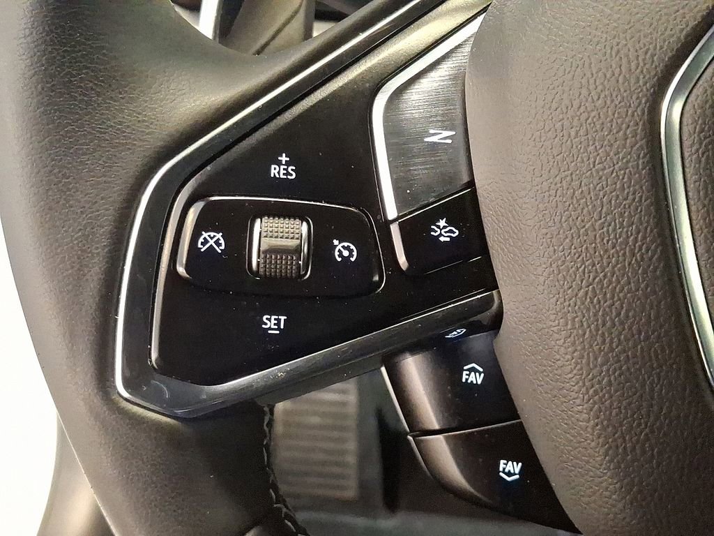 Used 2024 Chevrolet Corvette Stingray Preferred Cpe w/ 2LT image 22