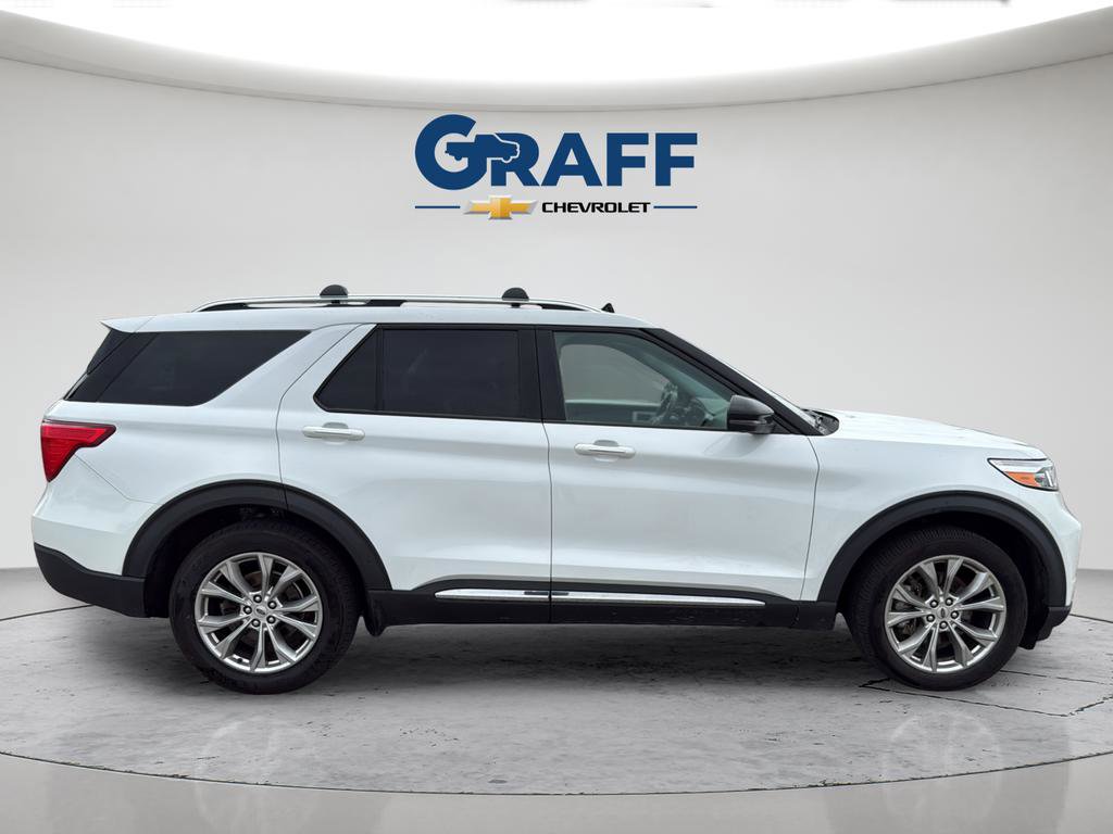 Used 2021 Ford Explorer Limited w/ Equipment Group 301A AWD/4WD image 9