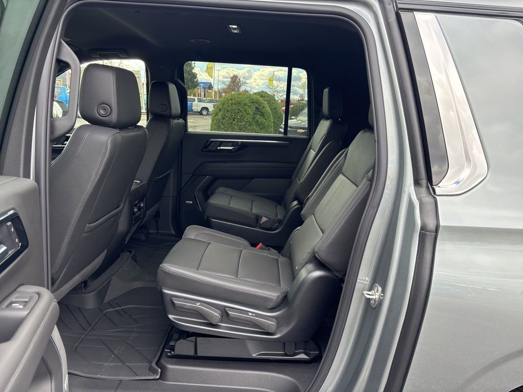 New 2026 Chevrolet Suburban LT w/ Comfort Package image 24