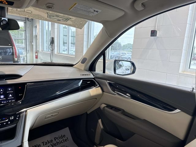 Certified 2024 Cadillac XT6 Premium Luxury w/ LPO, Floor Liner Package AWD/4WD image 32