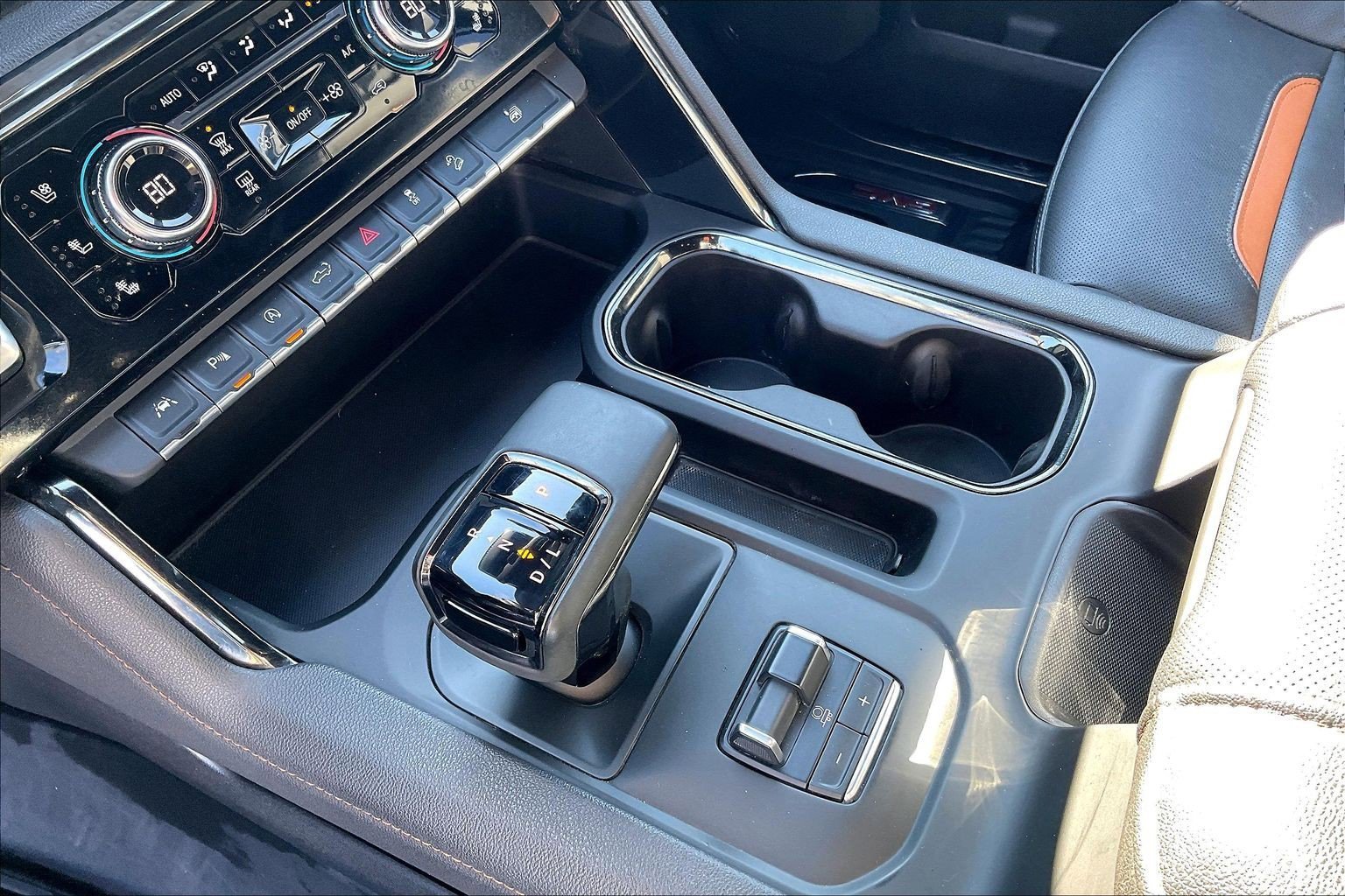 Used 2023 GMC Sierra 1500 AT4 w/ AT4 Premium Package image 14