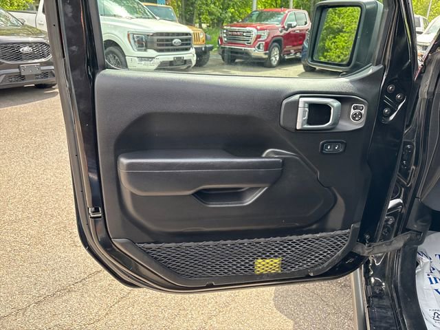 Used 2023 Jeep Gladiator Sport AWD/4WD image 7