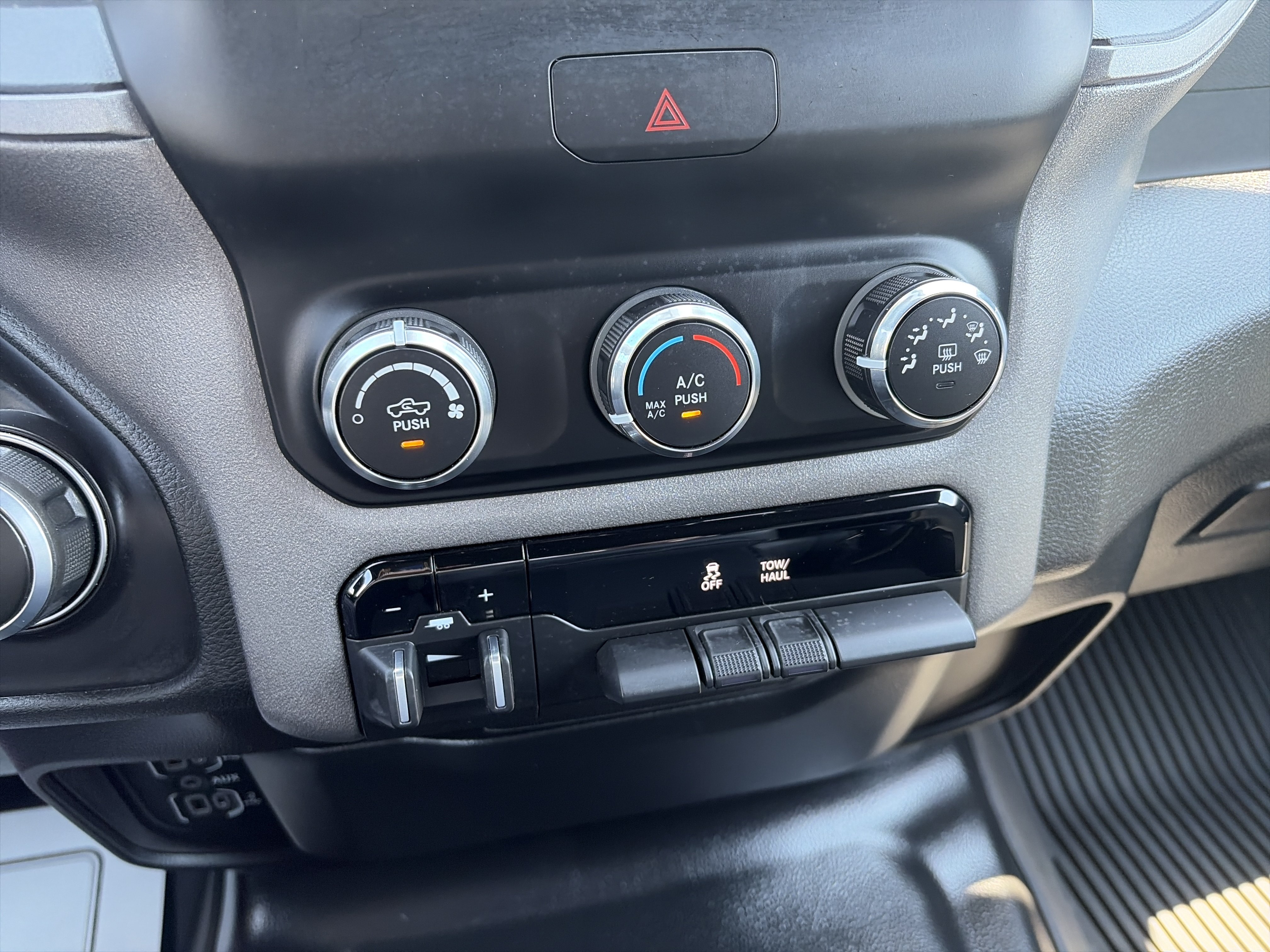 Used 2023 RAM 1500 Tradesman AWD/4WD image 27