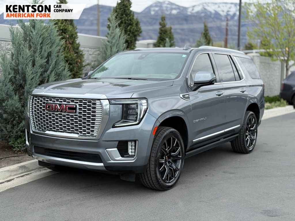 Used 2021 GMC Yukon Denali w/ Denali Premium Package image 3