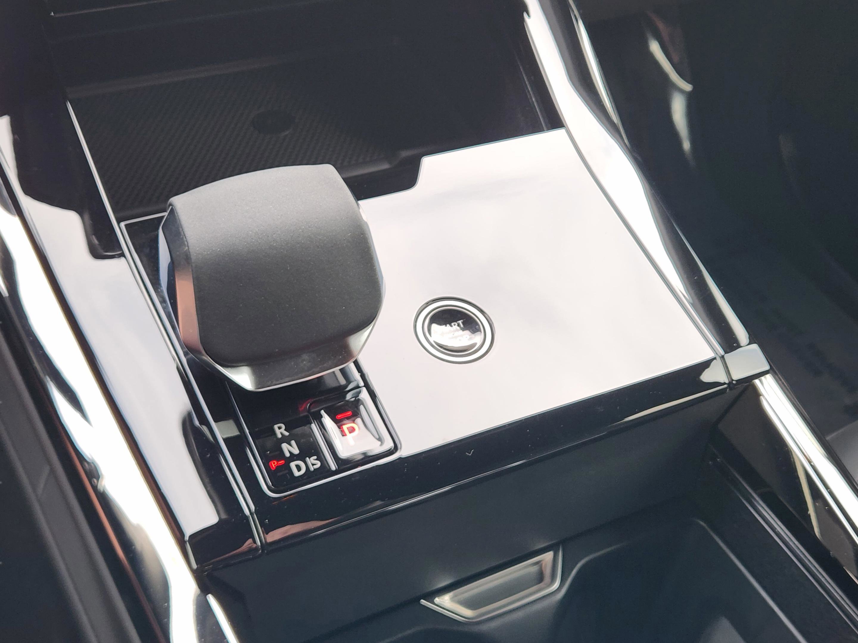 Certified 2025 Land Rover Range Rover Sport Autobiography image 15