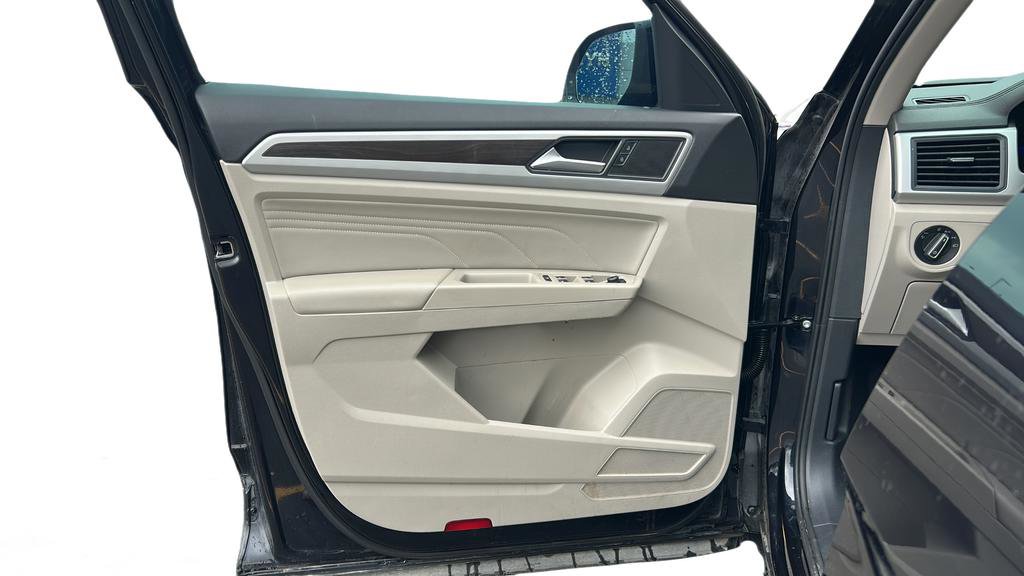 Used 2022 Volkswagen Atlas SE FWD image 11