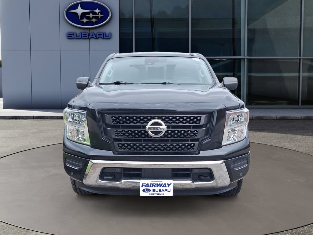 Used 2021 Nissan Titan SV w/ SV Convenience Package AWD/4WD image 2